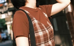 一层一层剥掉女孩子的衣服的游戏